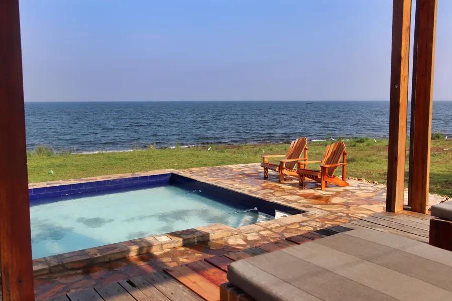 Infinity pool at Walindi Point, used as Instagram carousel ad creative.